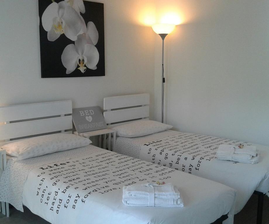 La Casa Di Emma Bed and Breakfast Rozzano Eksteriør billede